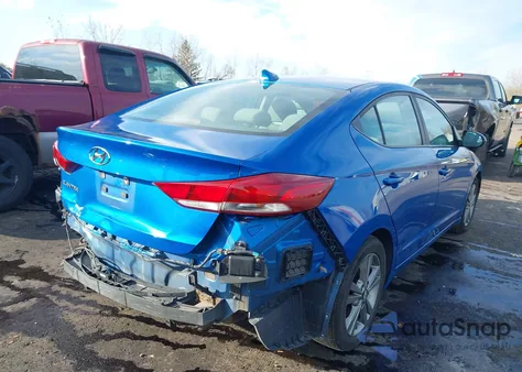 2018 Hyundai Elantra Value Edition z USA, uszkodzony, nr VIN KMHD84LF3JU624043